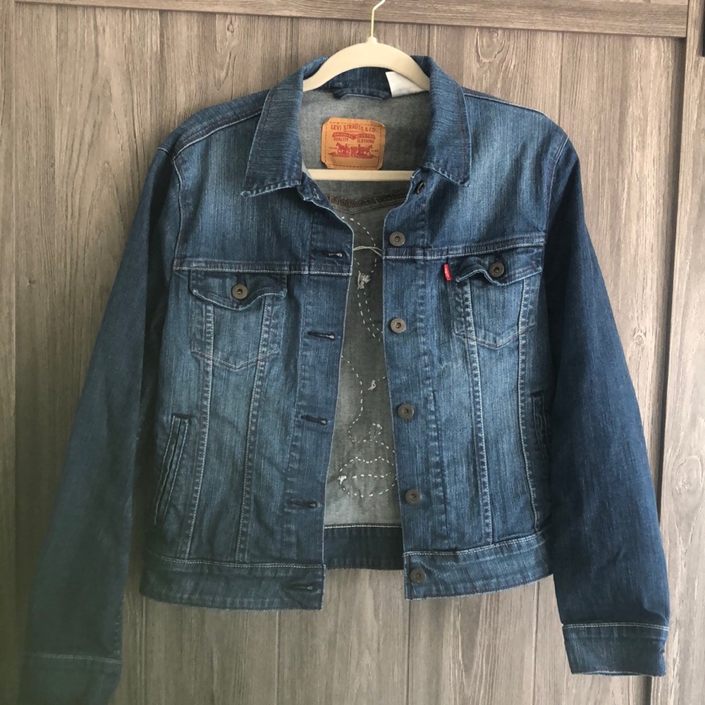 Decorative woman’s Levi Strauss Jean Jacket
